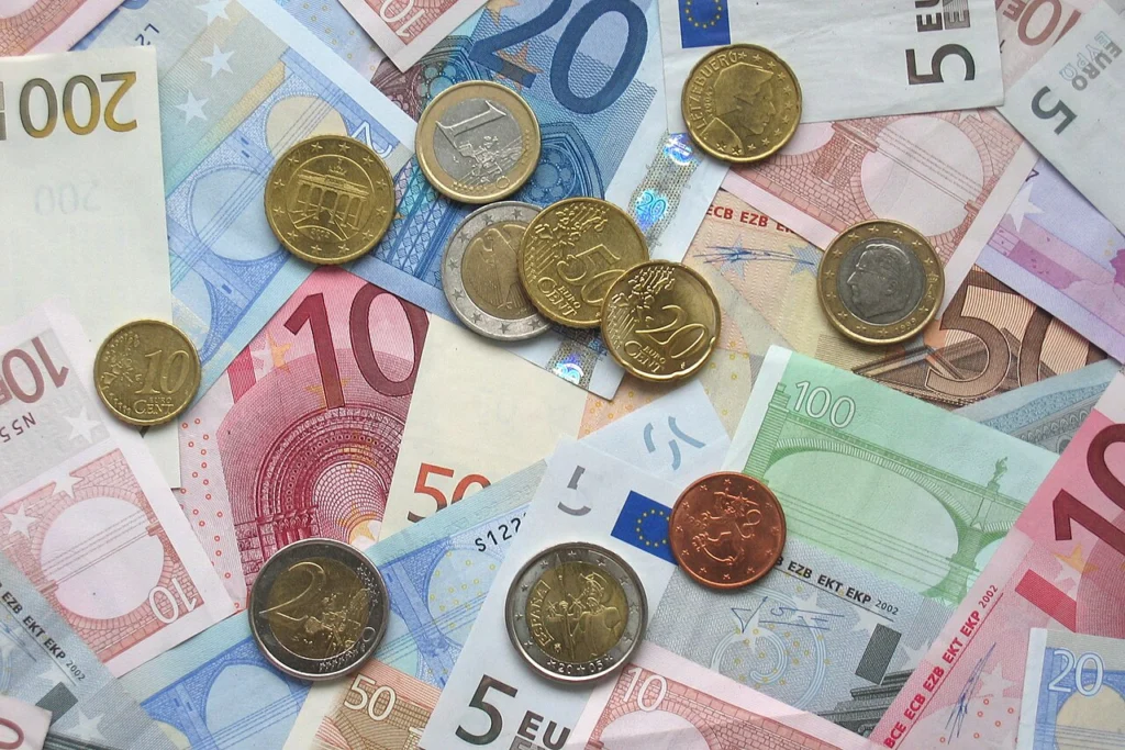 Banknoty i monety euro